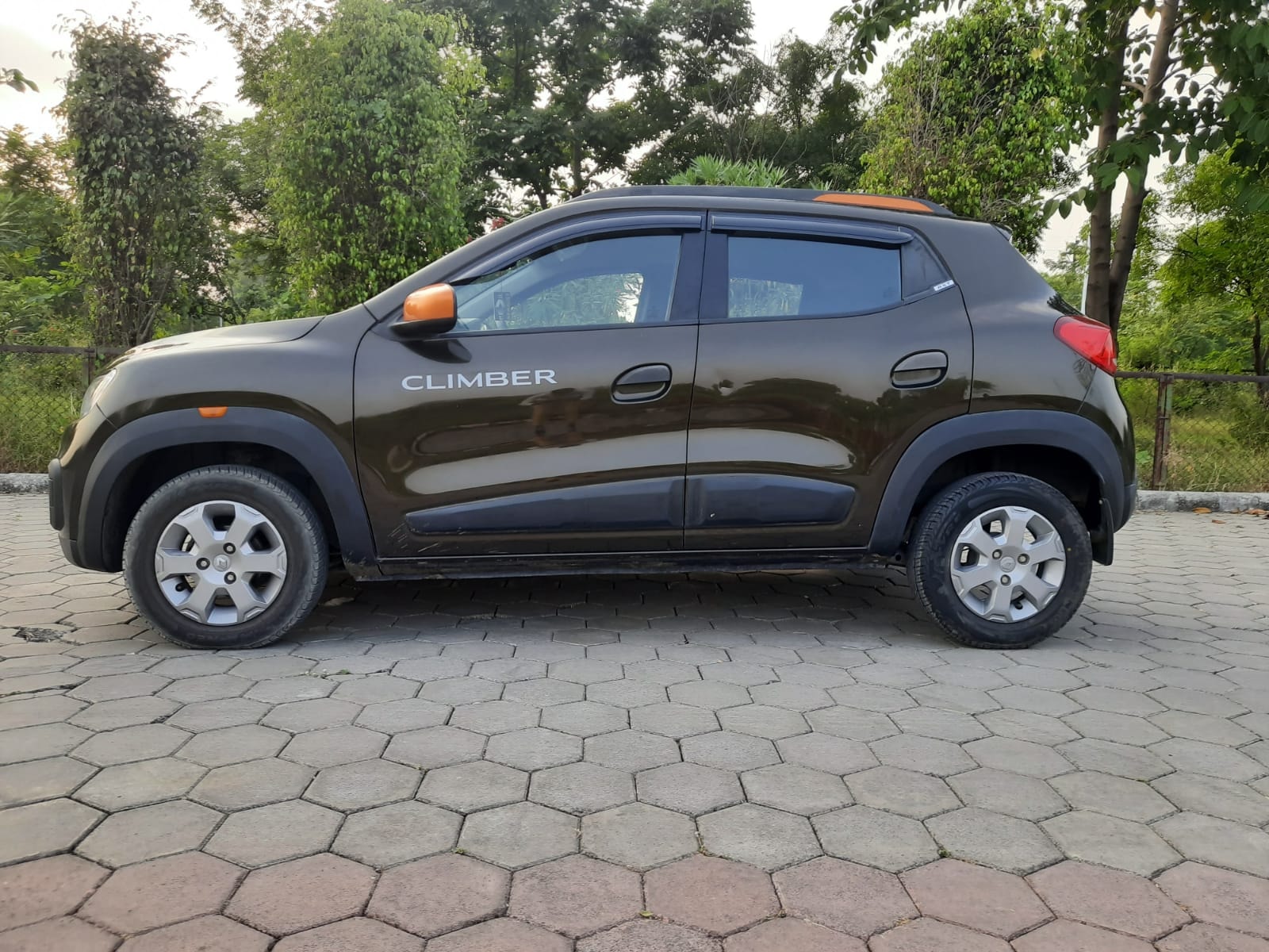 Kwid image 4 Kwid image 4