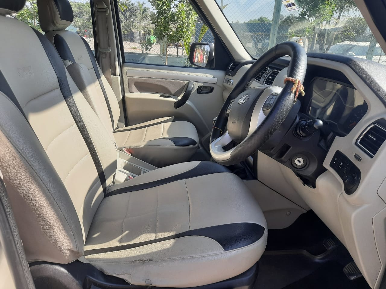 Scorpio image 11 Scorpio image 11