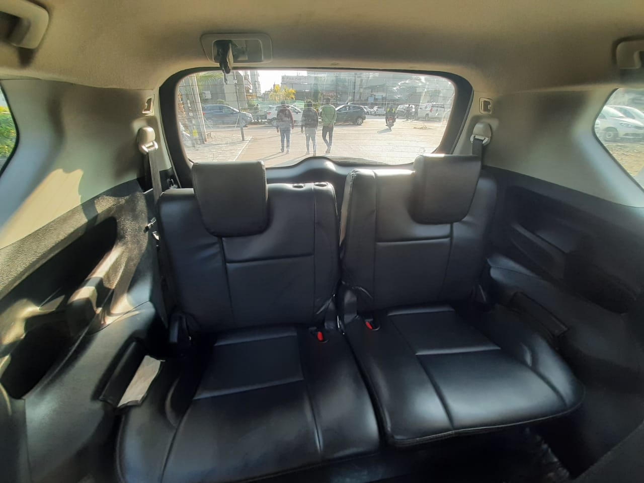 Innova Crysta image 9 Innova Crysta image 9