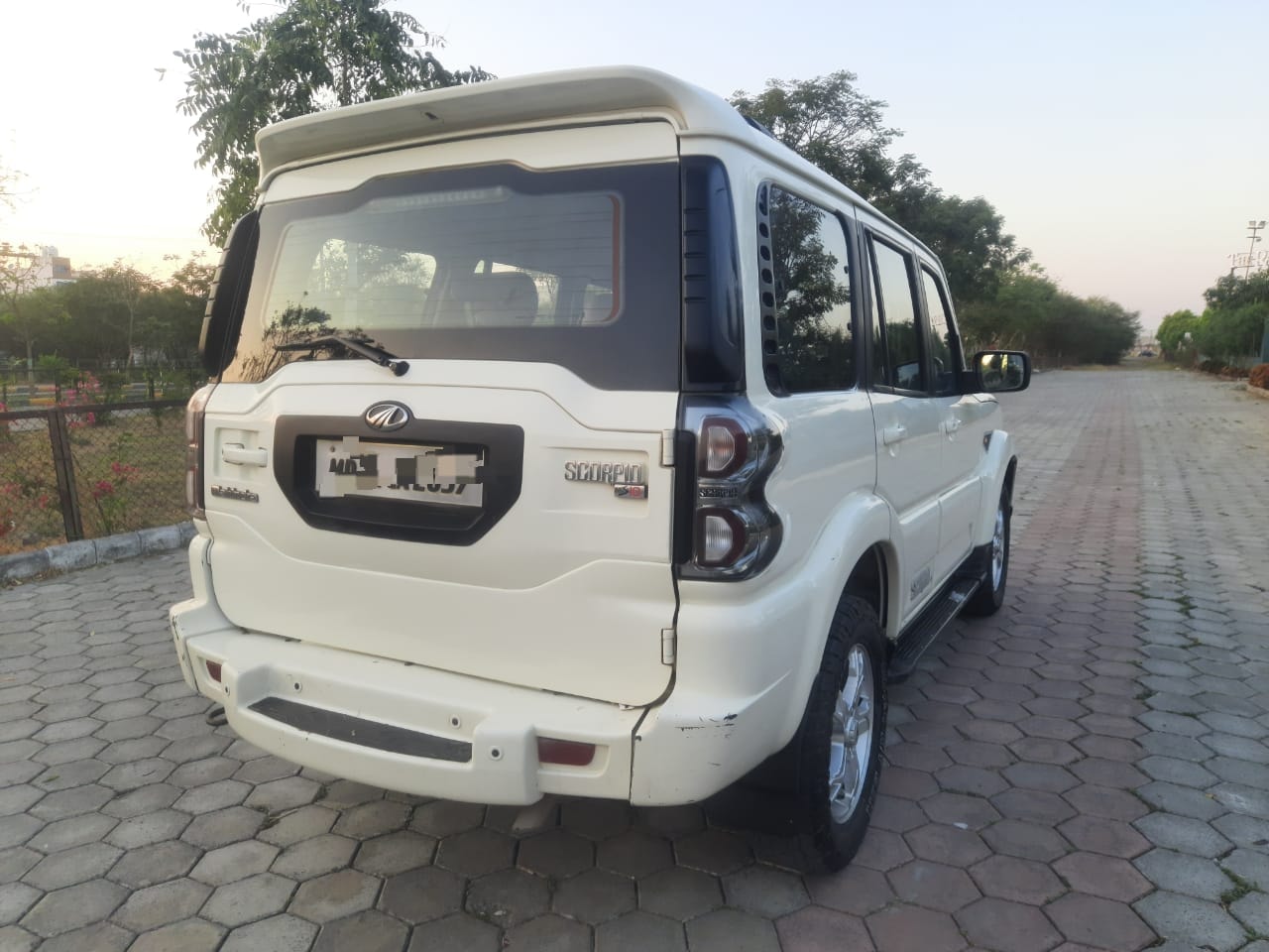 Scorpio image 5 Scorpio image 5