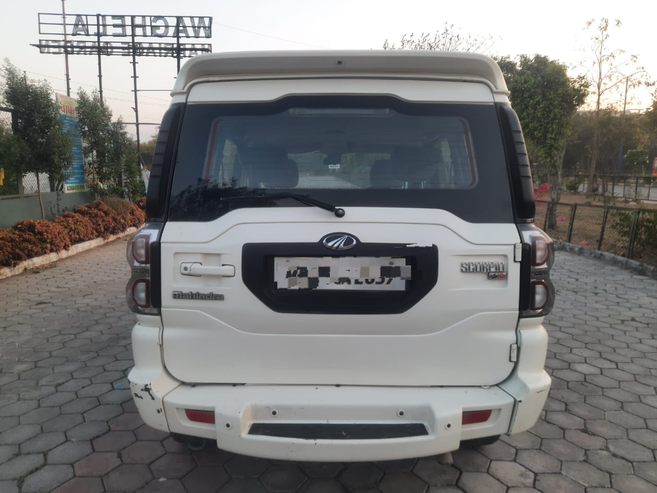 Scorpio image 4 Scorpio image 4