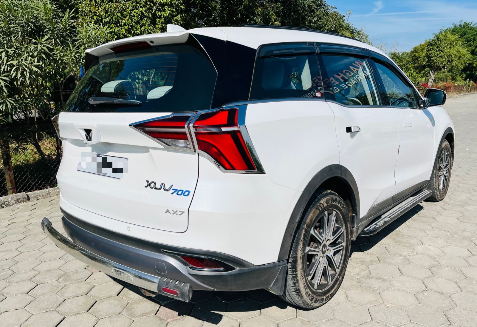 XUV700 image 5 XUV700 image 5