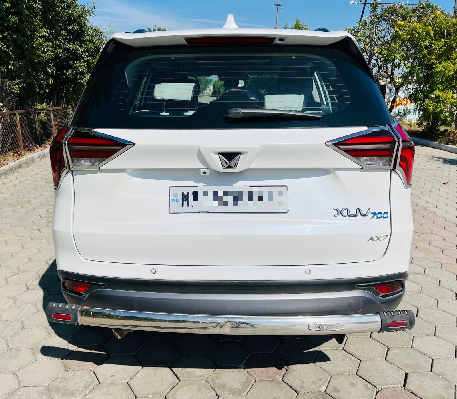 XUV700 image 4 XUV700 image 4