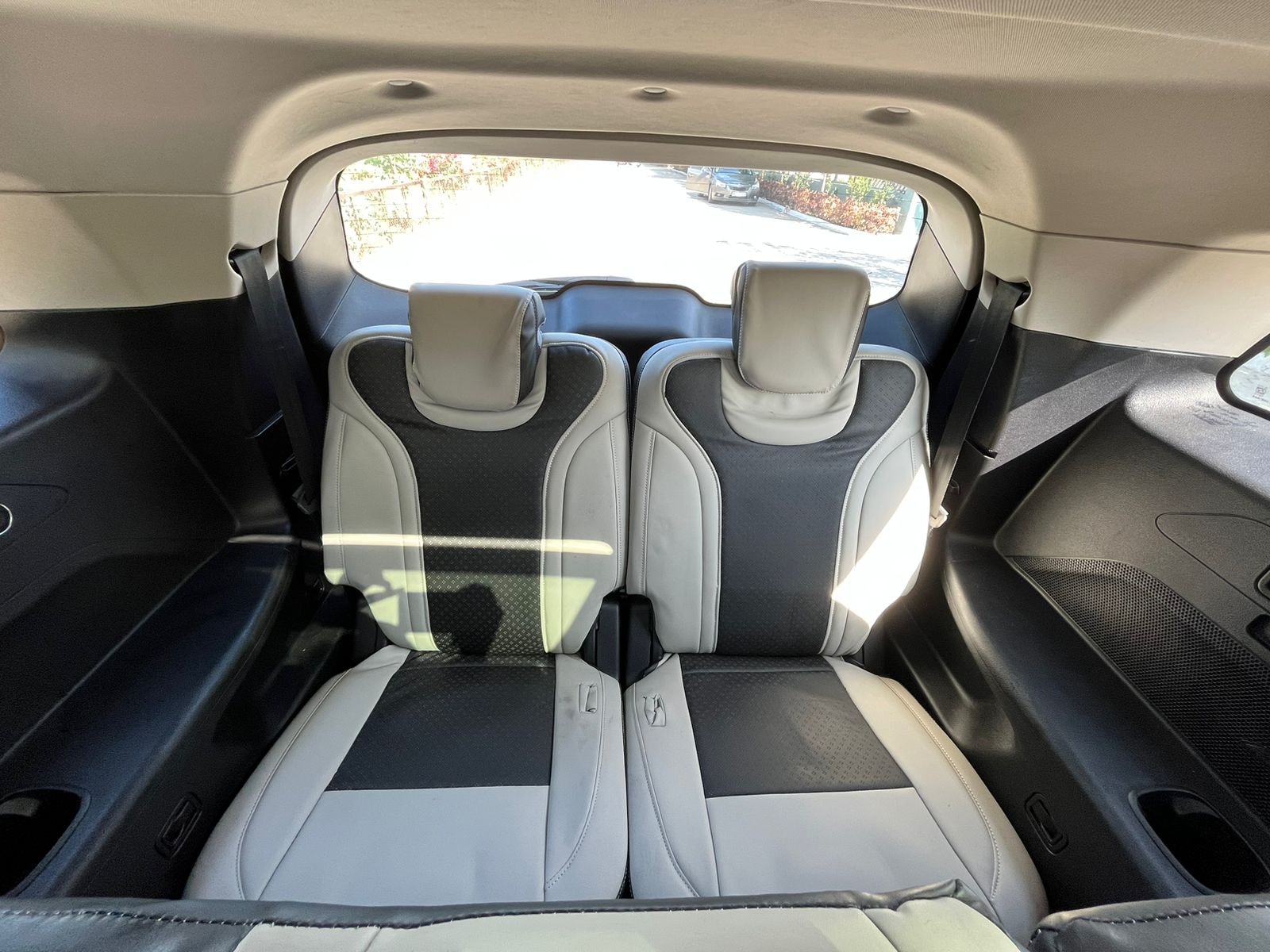 XUV700 image 10 XUV700 image 10