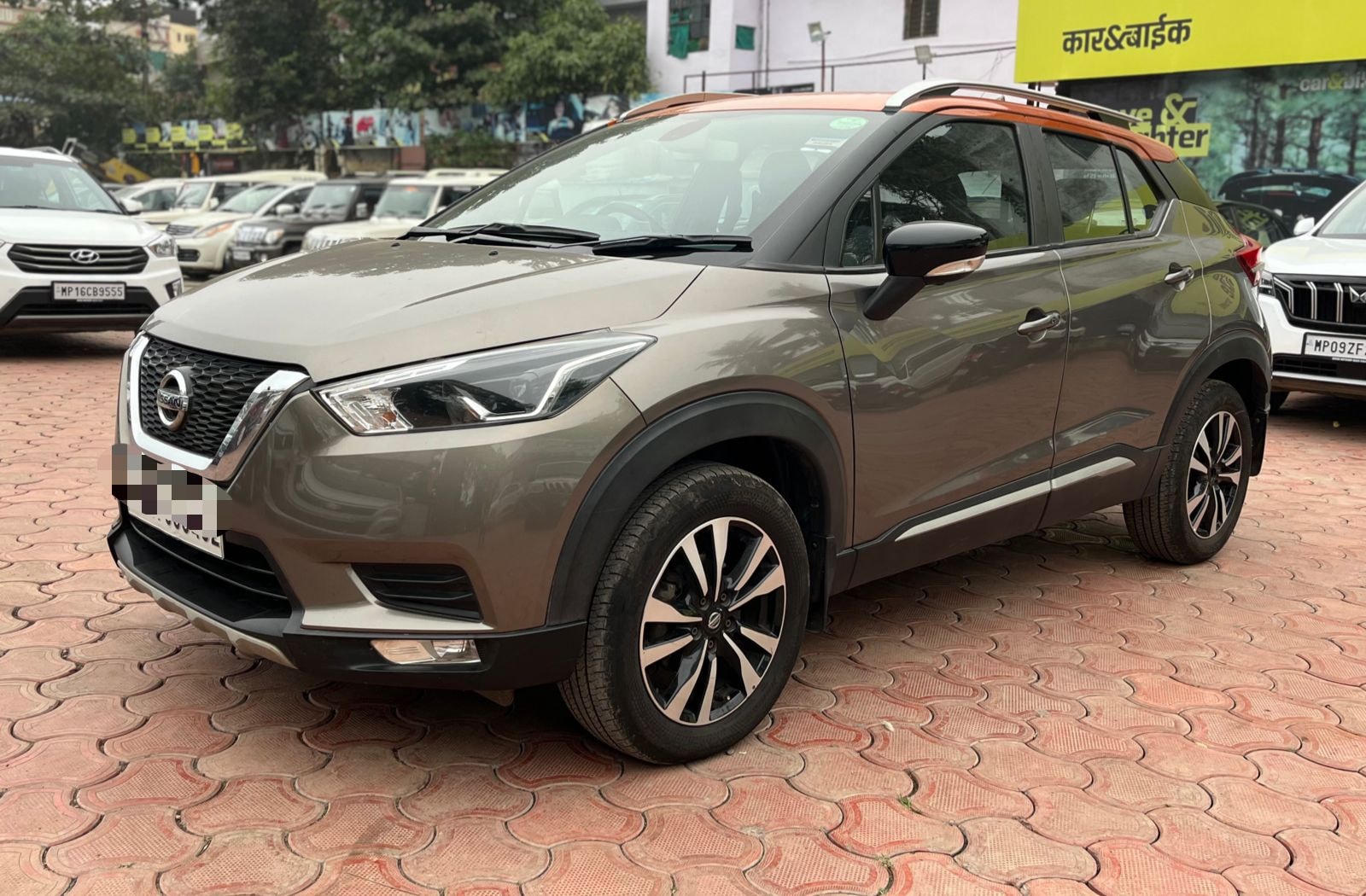 Kicks image 1 Kicks image 1