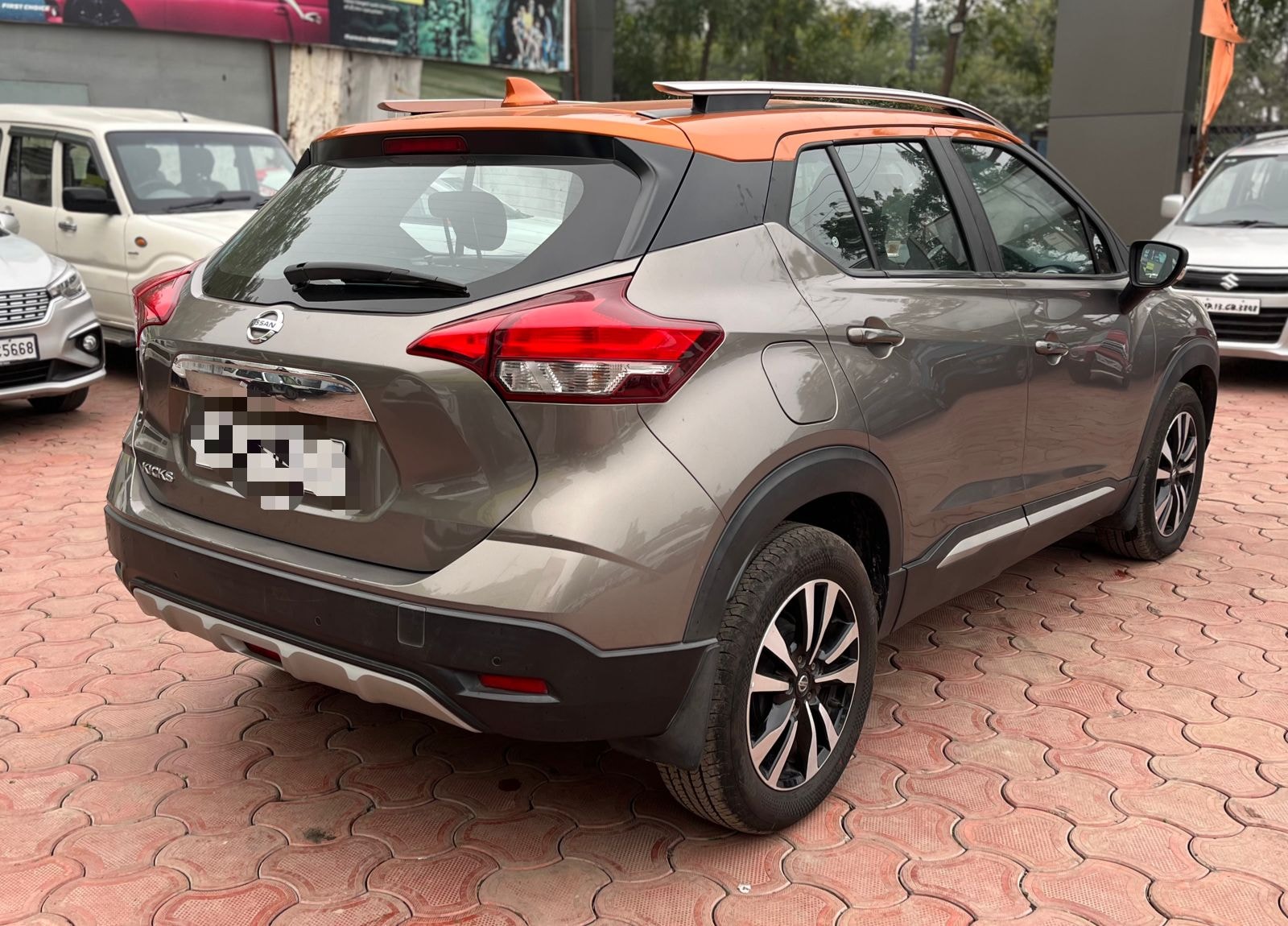 Kicks image 5 Kicks image 5