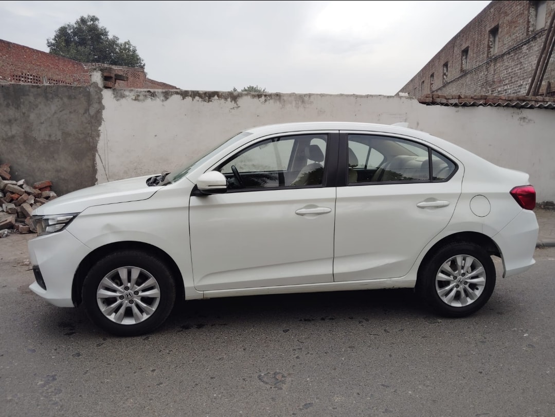 Amaze image 2 Amaze image 2