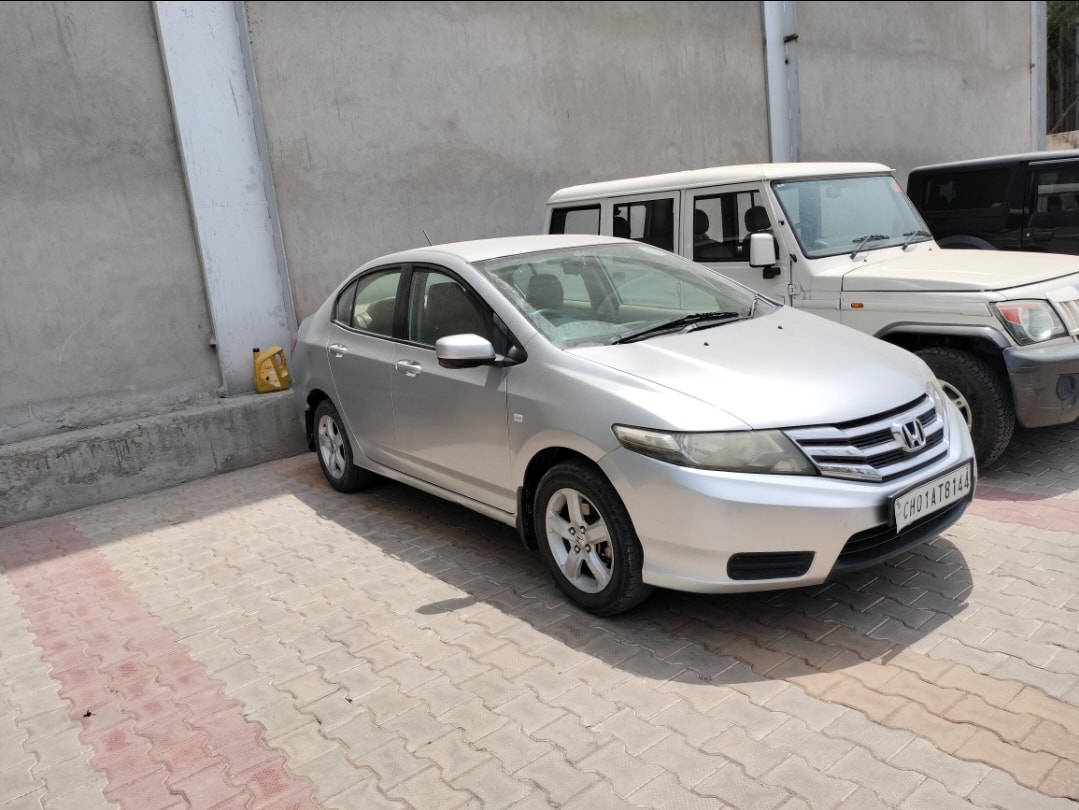 Indigo Manza image 1 Indigo Manza image 1