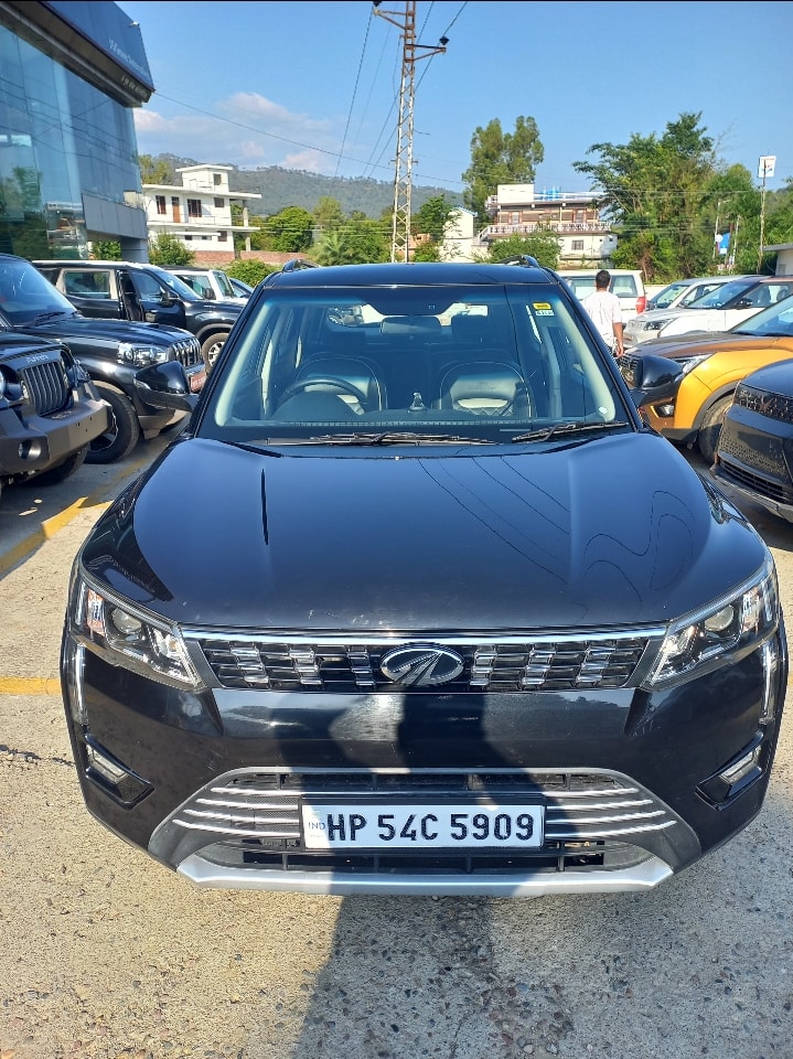 XUV300 image 4 XUV300 image 4