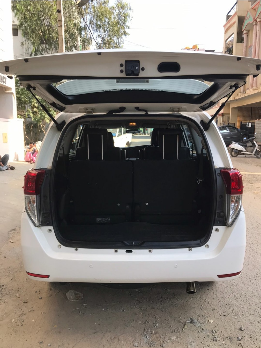 Innova Crysta image 9 Innova Crysta image 9