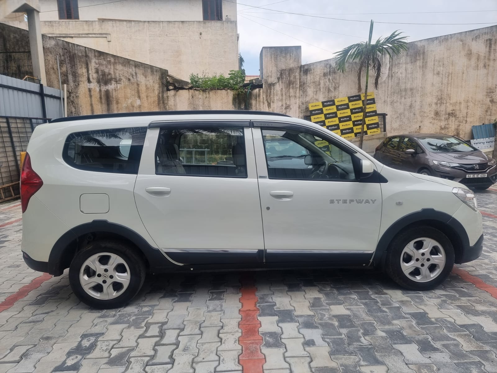 Lodgy image 8 Lodgy image 8