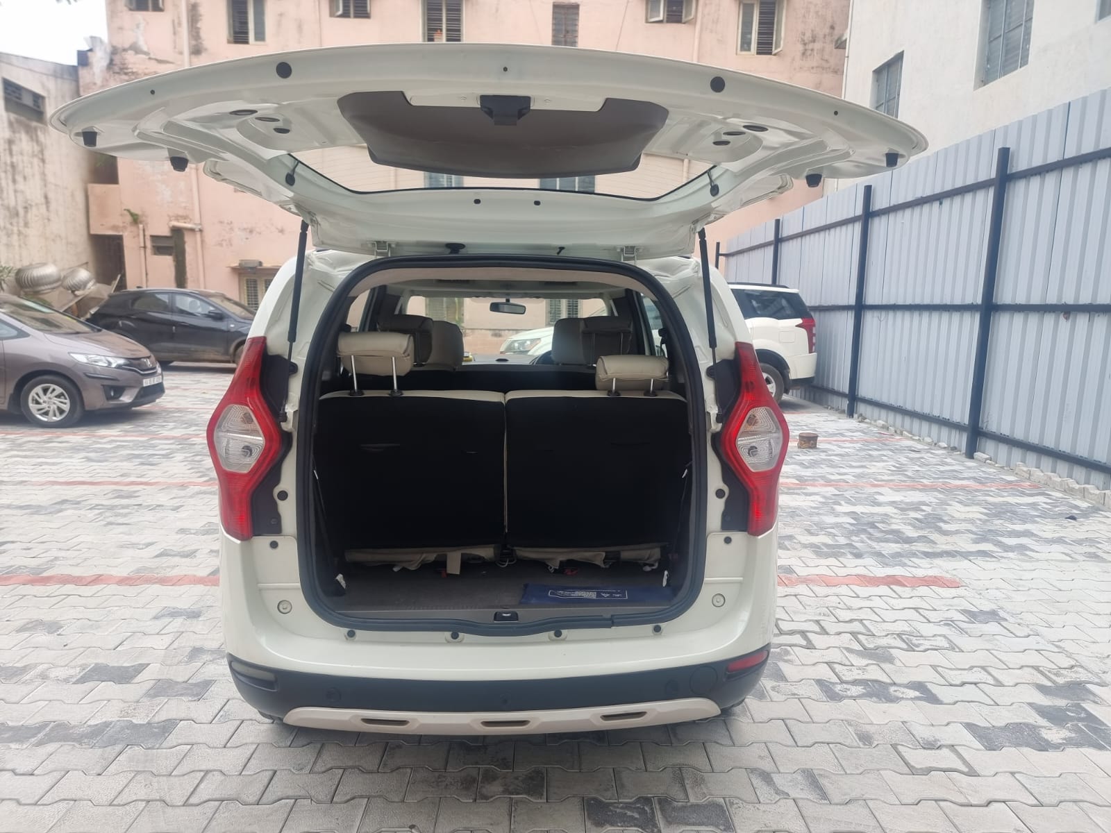 Lodgy image 9 Lodgy image 9