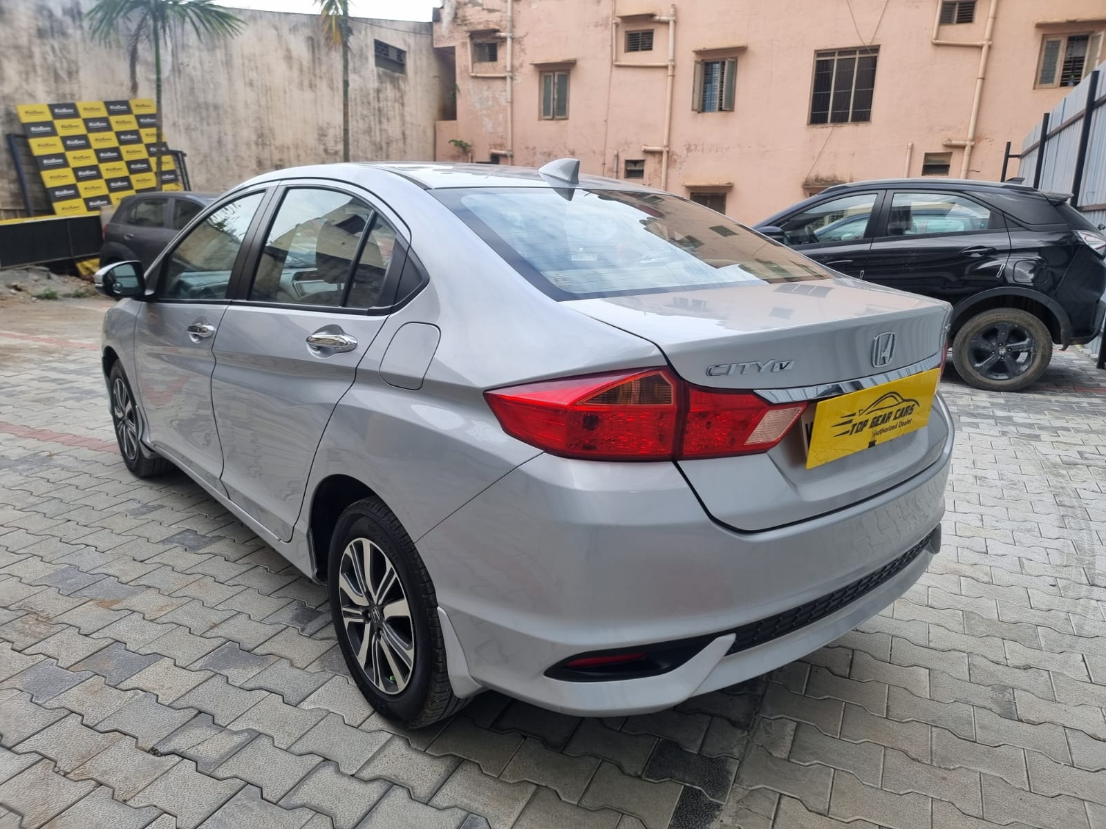 City image 3 City image 3