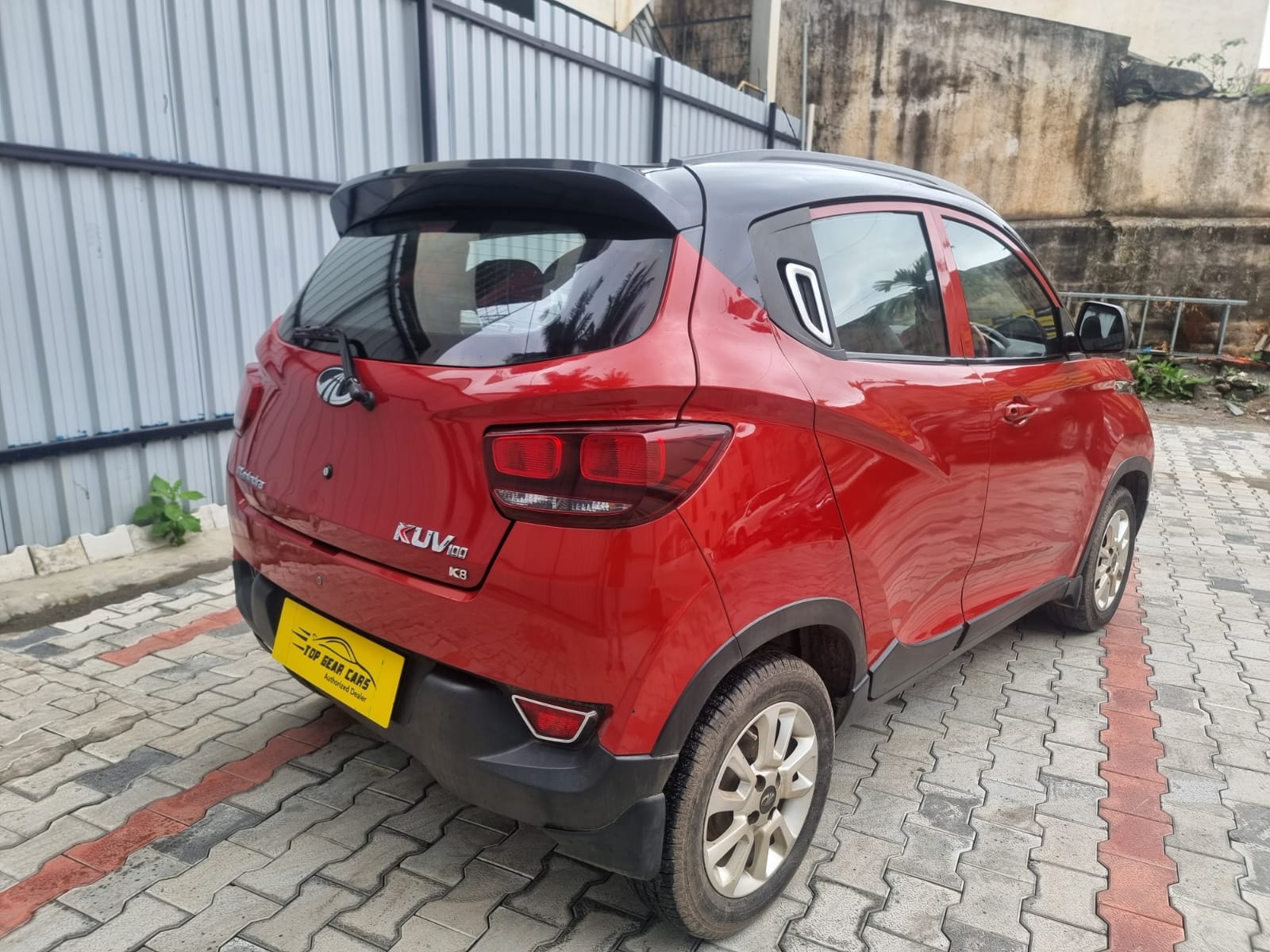 KUV100 image 6 KUV100 image 6