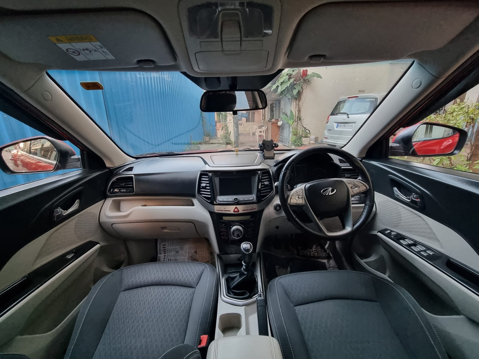 XUV300 image 12 XUV300 image 12