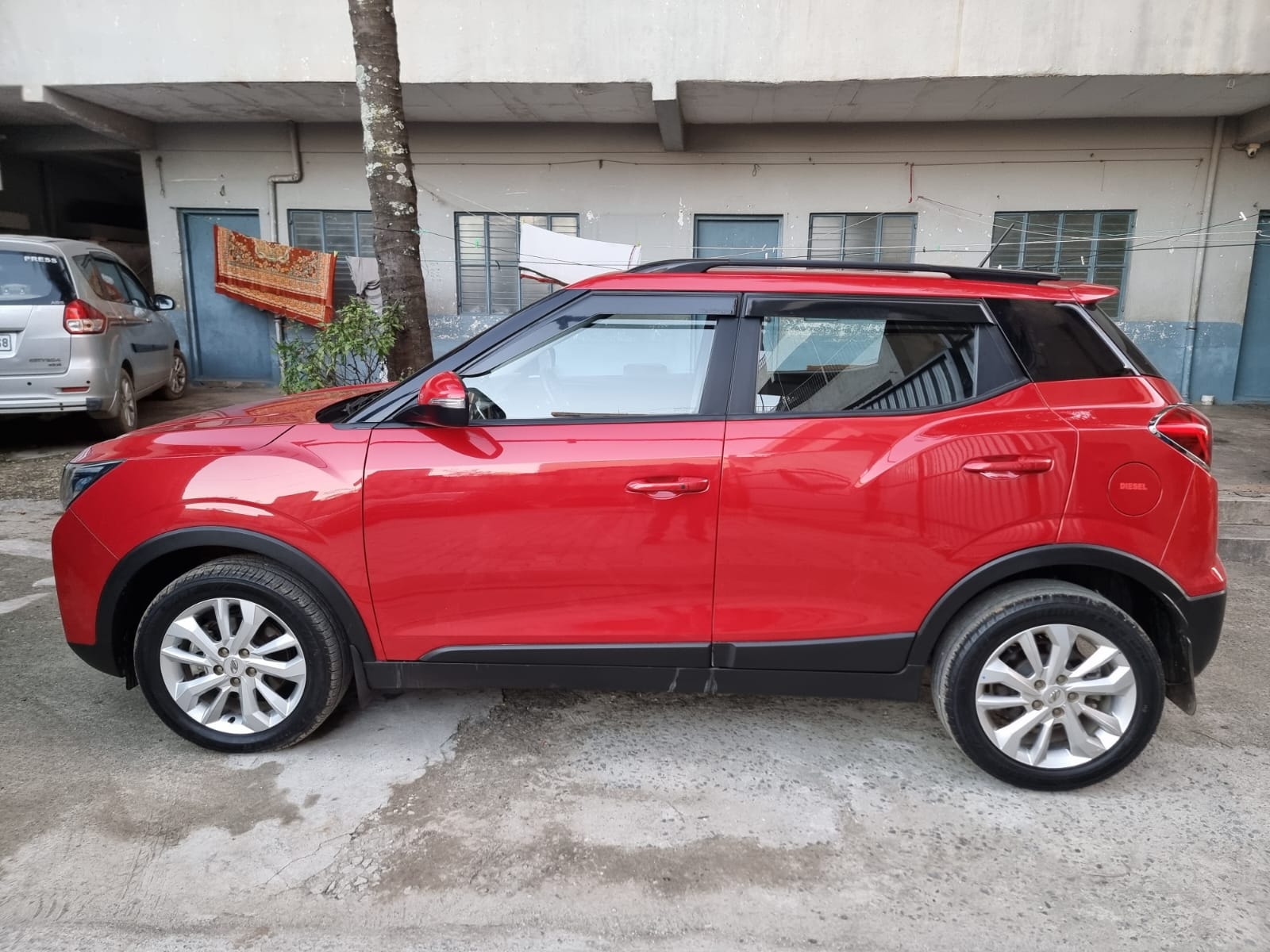 XUV300 image 2 XUV300 image 2