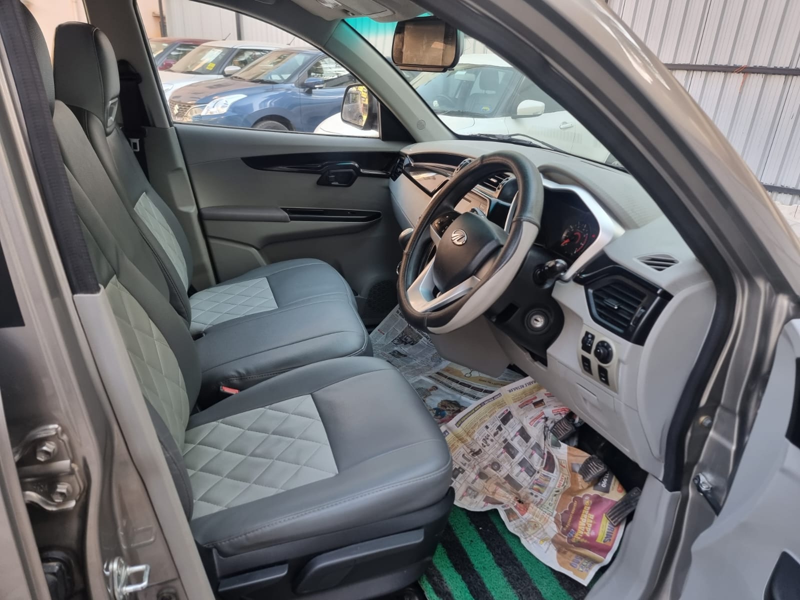 KUV100 image 14 KUV100 image 14