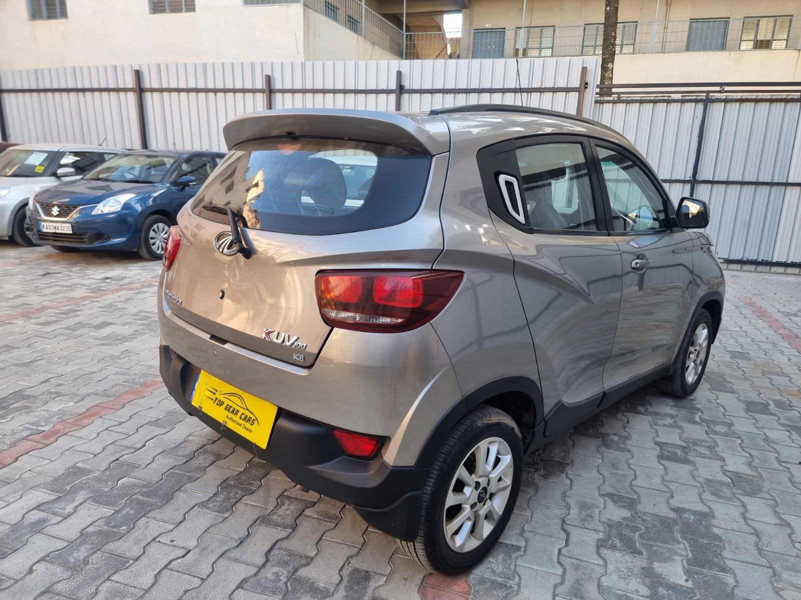 KUV100 image 6 KUV100 image 6