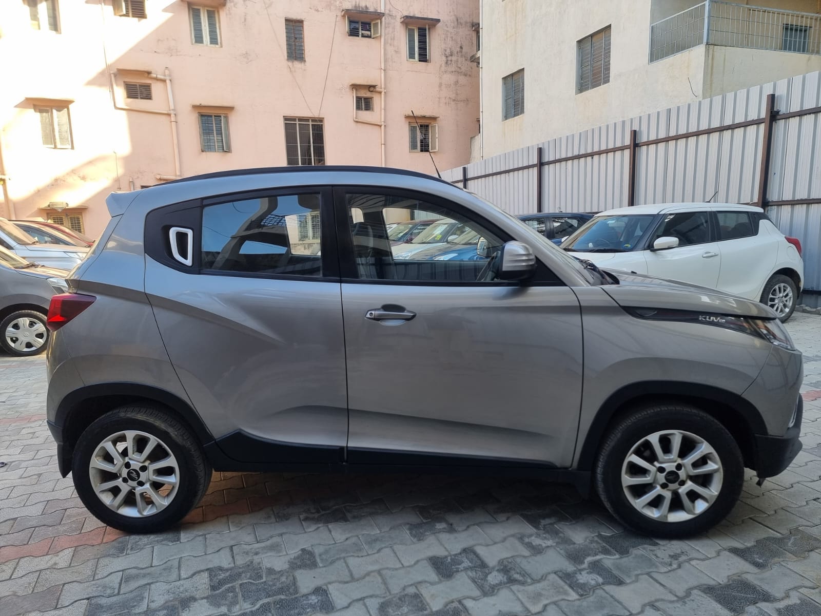 KUV100 image 8 KUV100 image 8