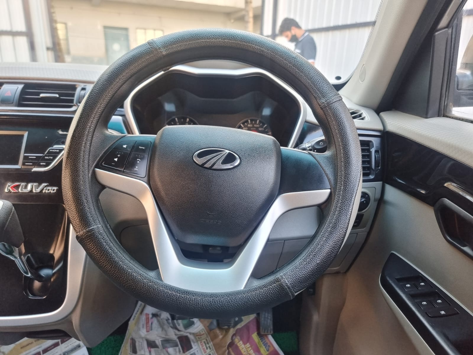 KUV100 image 16 KUV100 image 16