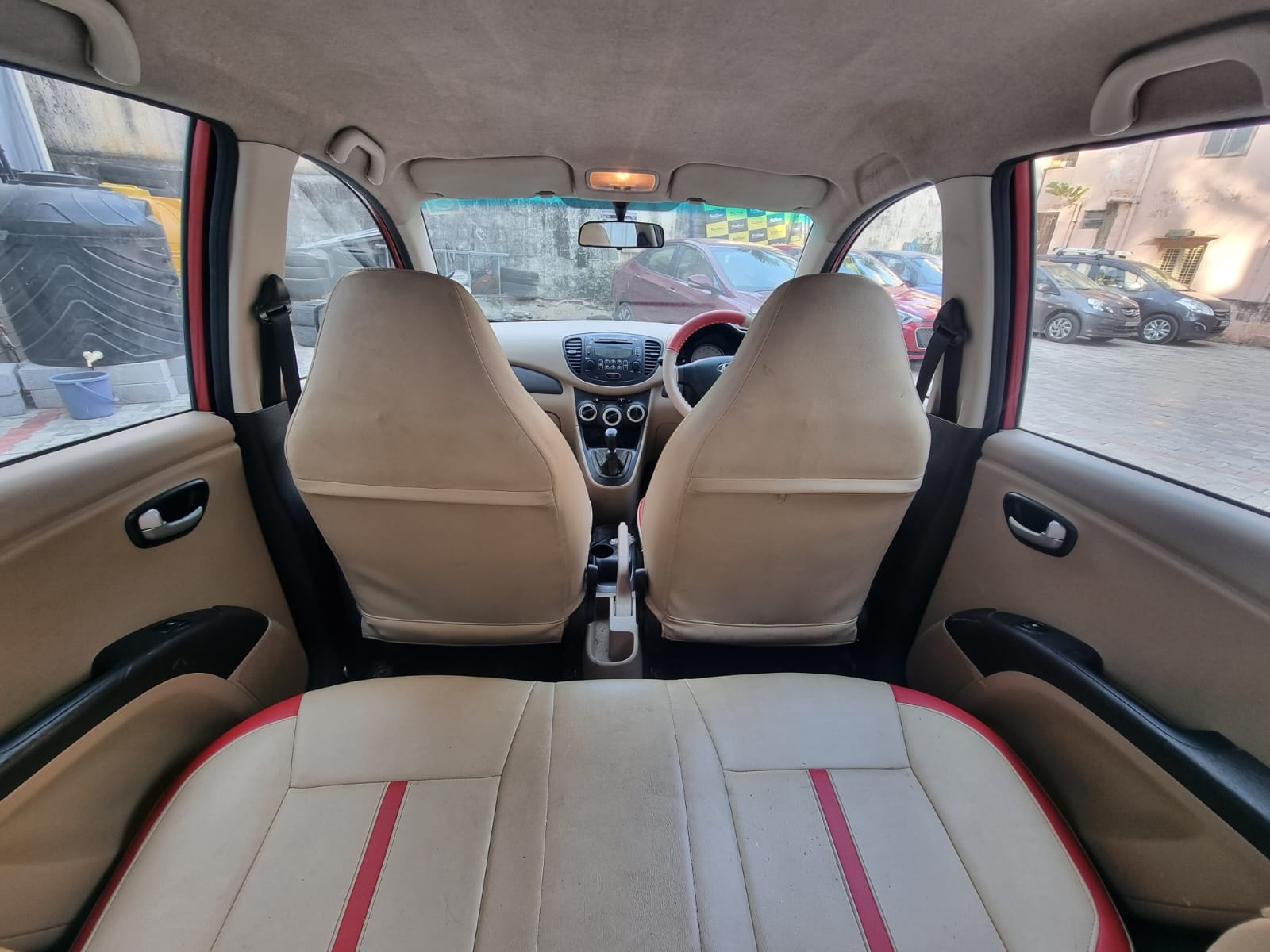 i10 image 15 i10 image 15