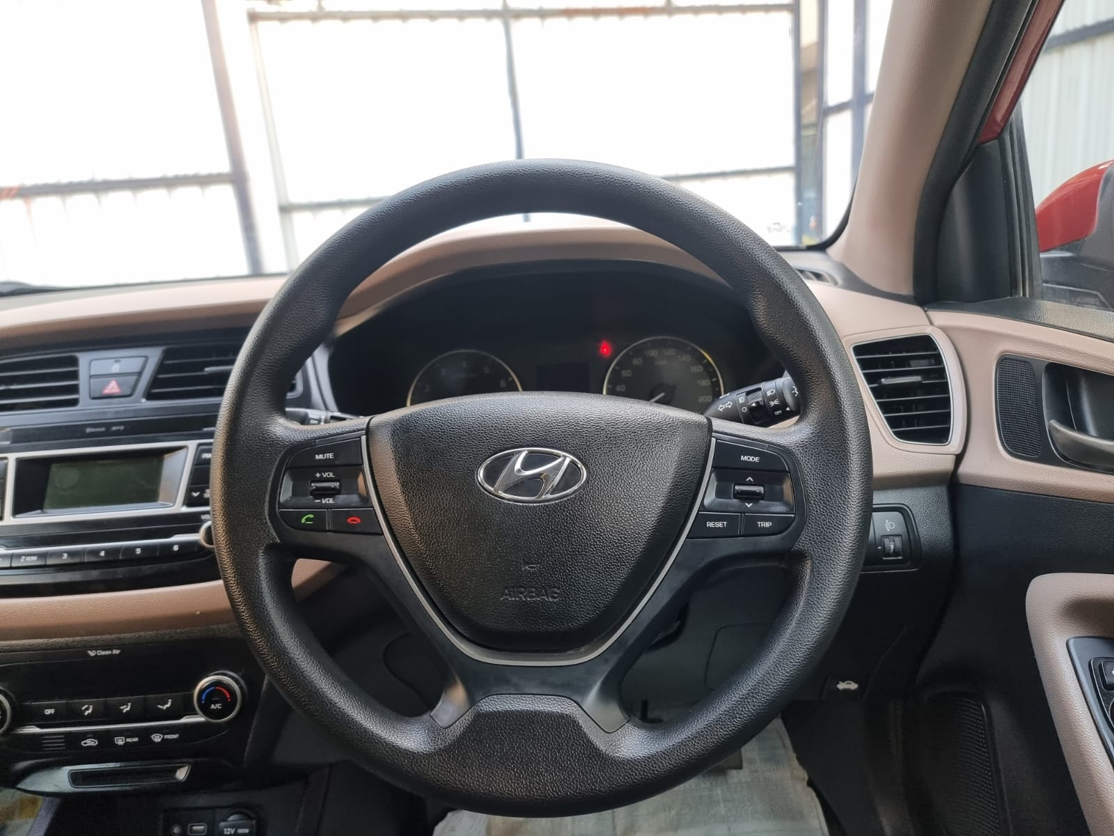 Elite i20 image 13 Elite i20 image 13