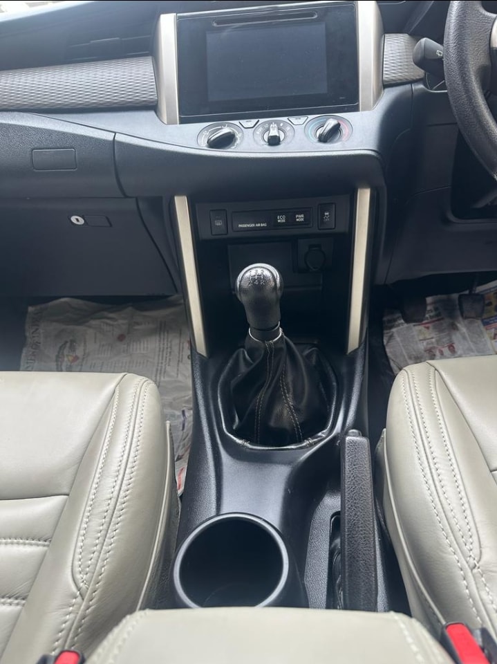 Innova Crysta image 12 Innova Crysta image 12