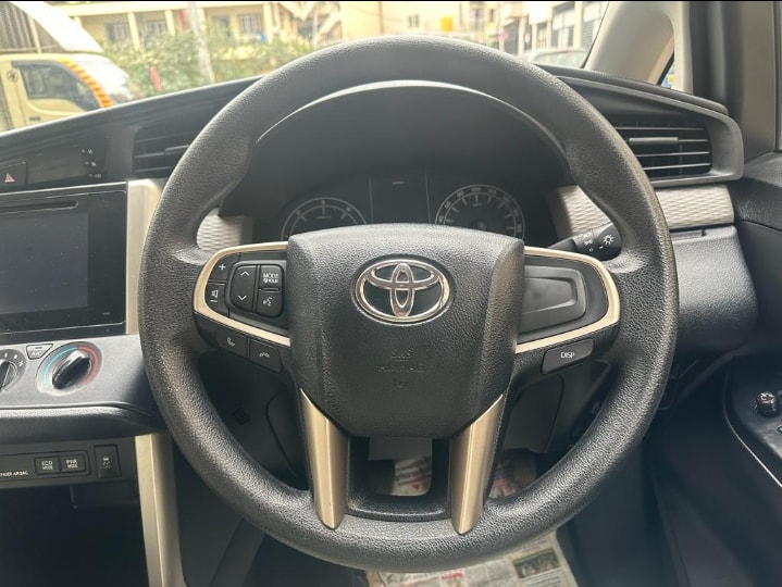 Innova Crysta image 13 Innova Crysta image 13