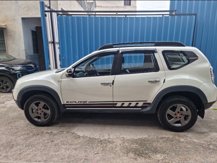 Duster image 2 Duster image 2