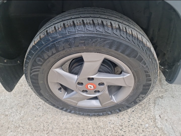 Duster image 9 Duster image 9