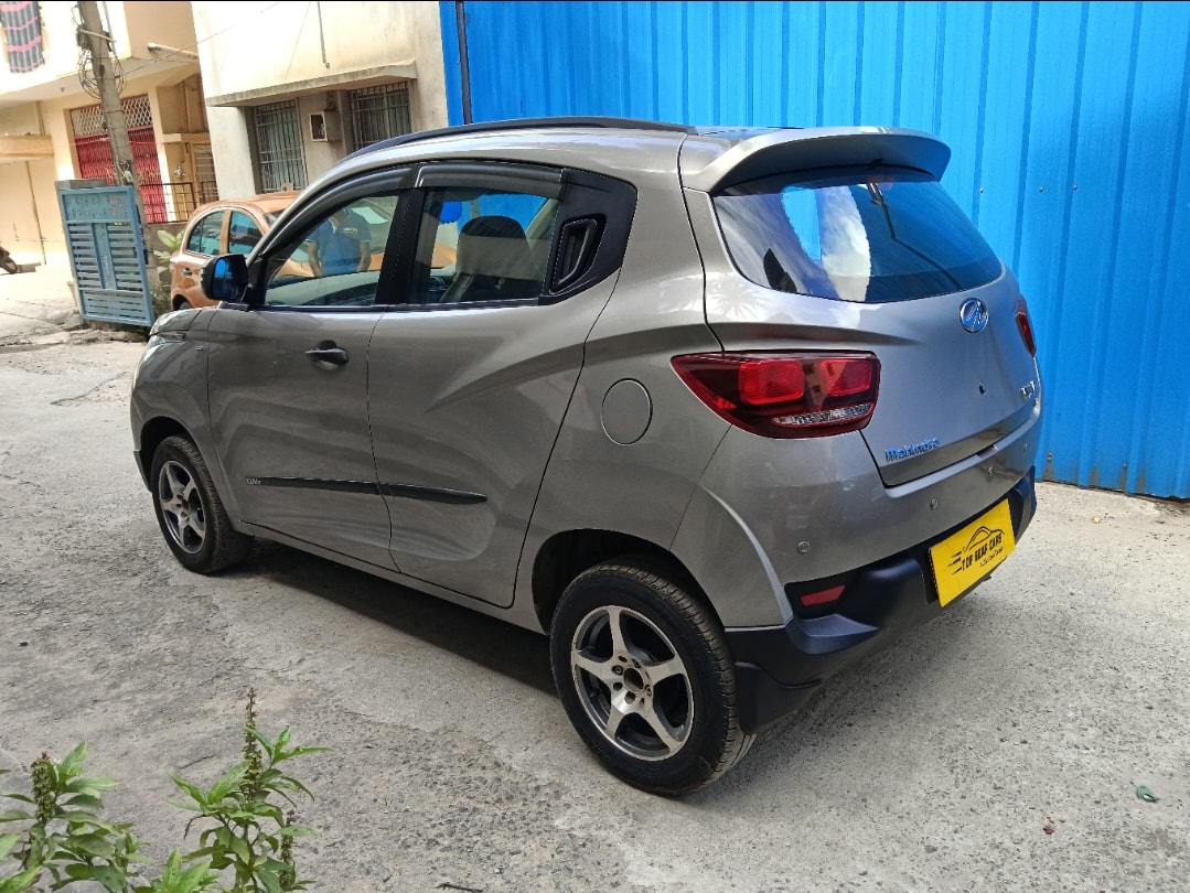 KUV100 image 3 KUV100 image 3