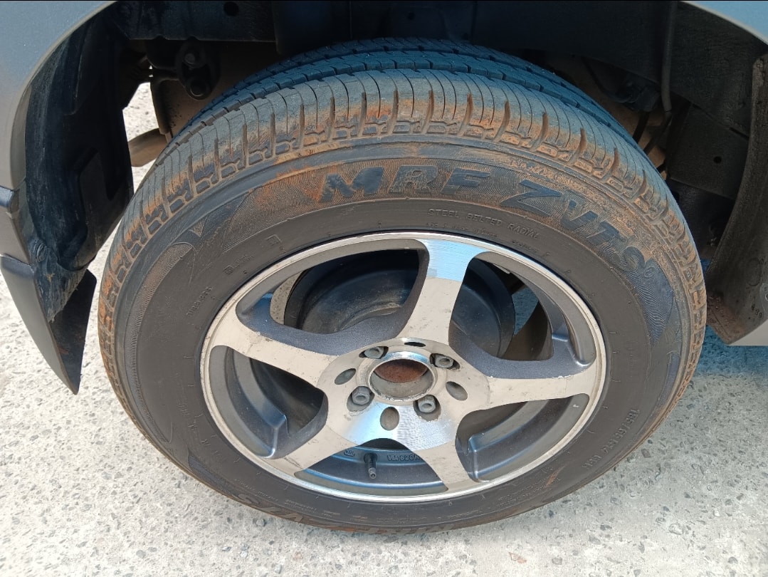 KUV100 image 9 KUV100 image 9