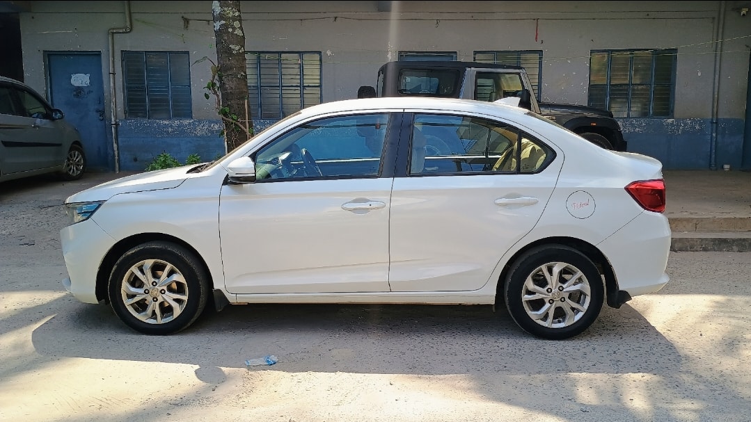 Amaze image 2 Amaze image 2