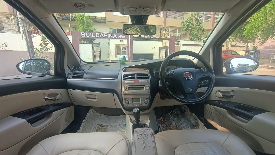 Linea image 12 Linea image 12