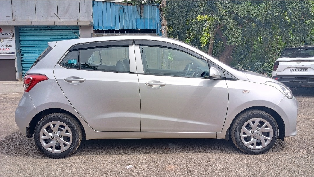 Grand i10 image 6 Grand i10 image 6