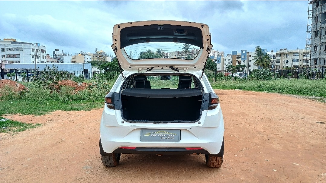 Altroz image 10 Altroz image 10