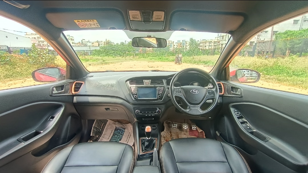 i20 Active image 12 i20 Active image 12