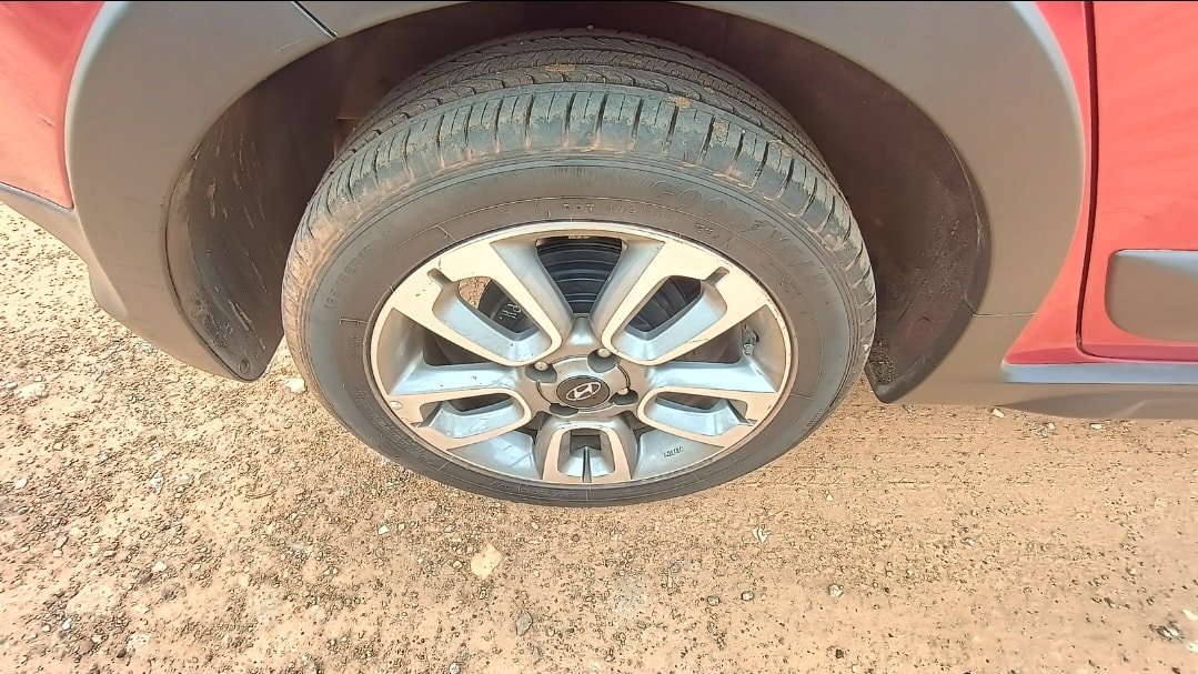 i20 Active image 9 i20 Active image 9