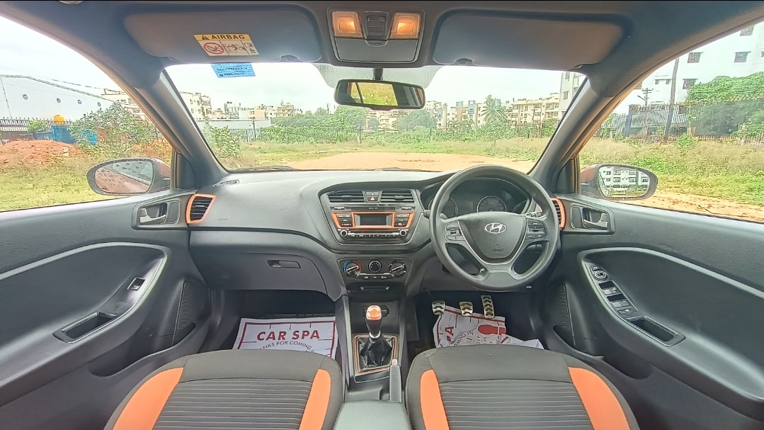 i20 Active image 12 i20 Active image 12