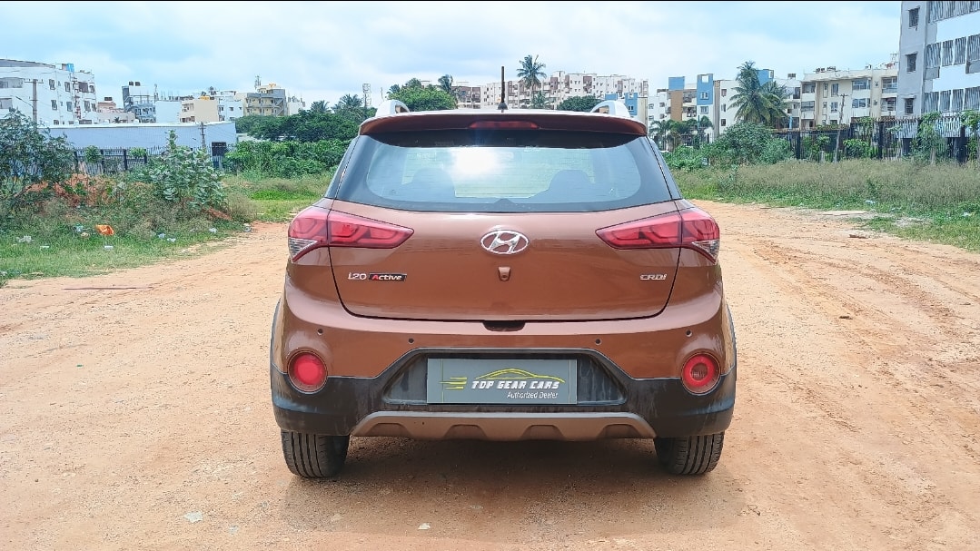 i20 Active image 4 i20 Active image 4