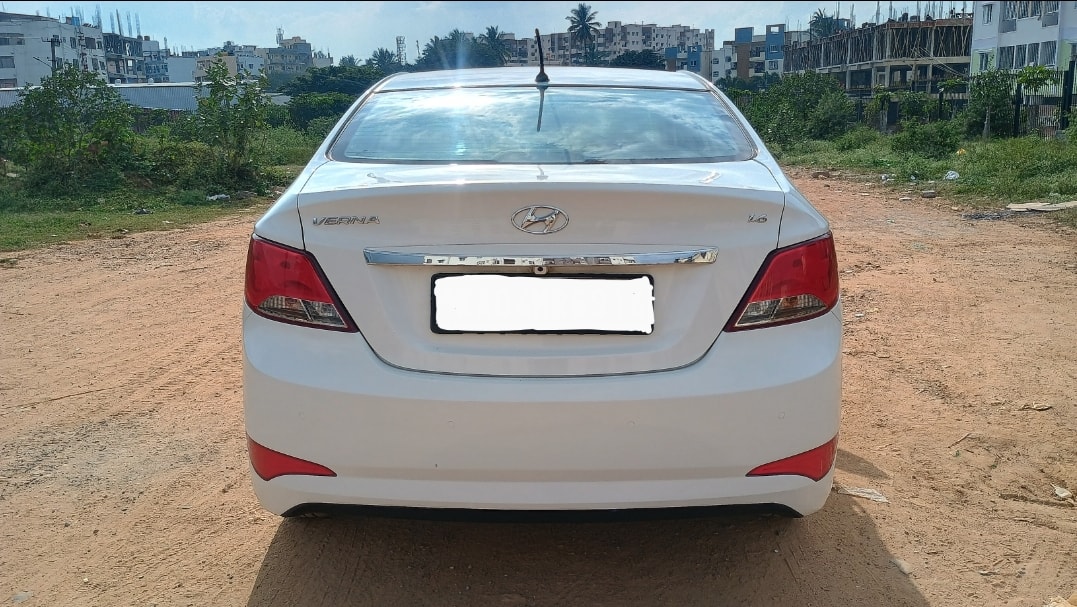 Verna image 4 Verna image 4