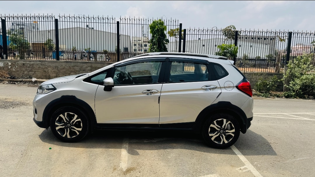 WR-V image 2 WR-V image 2