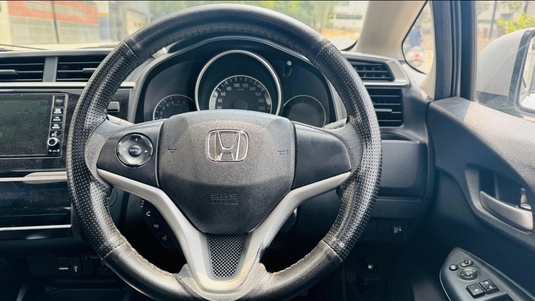 WR-V image 13 WR-V image 13