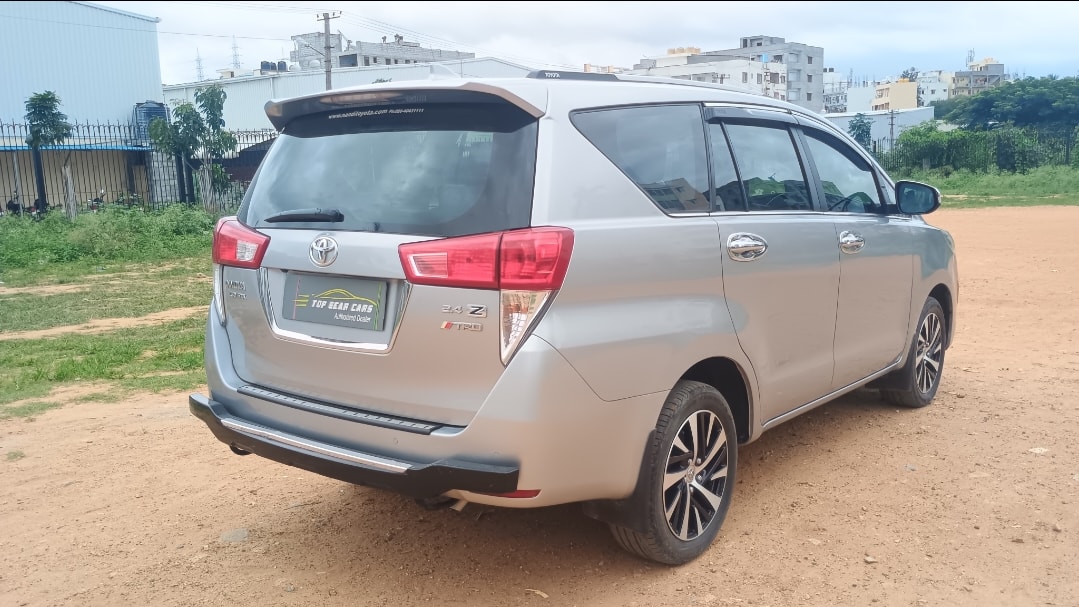 Innova Crysta image 5 Innova Crysta image 5