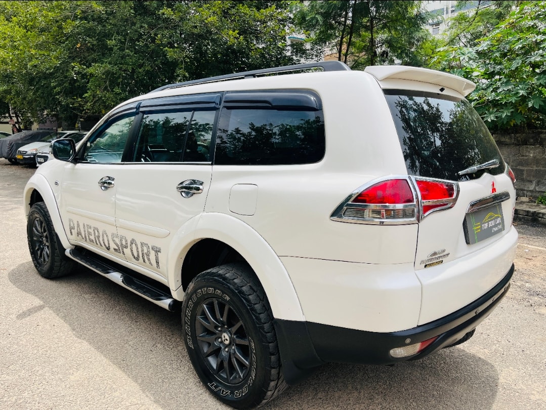 Pajero Sport image 3 Pajero Sport image 3