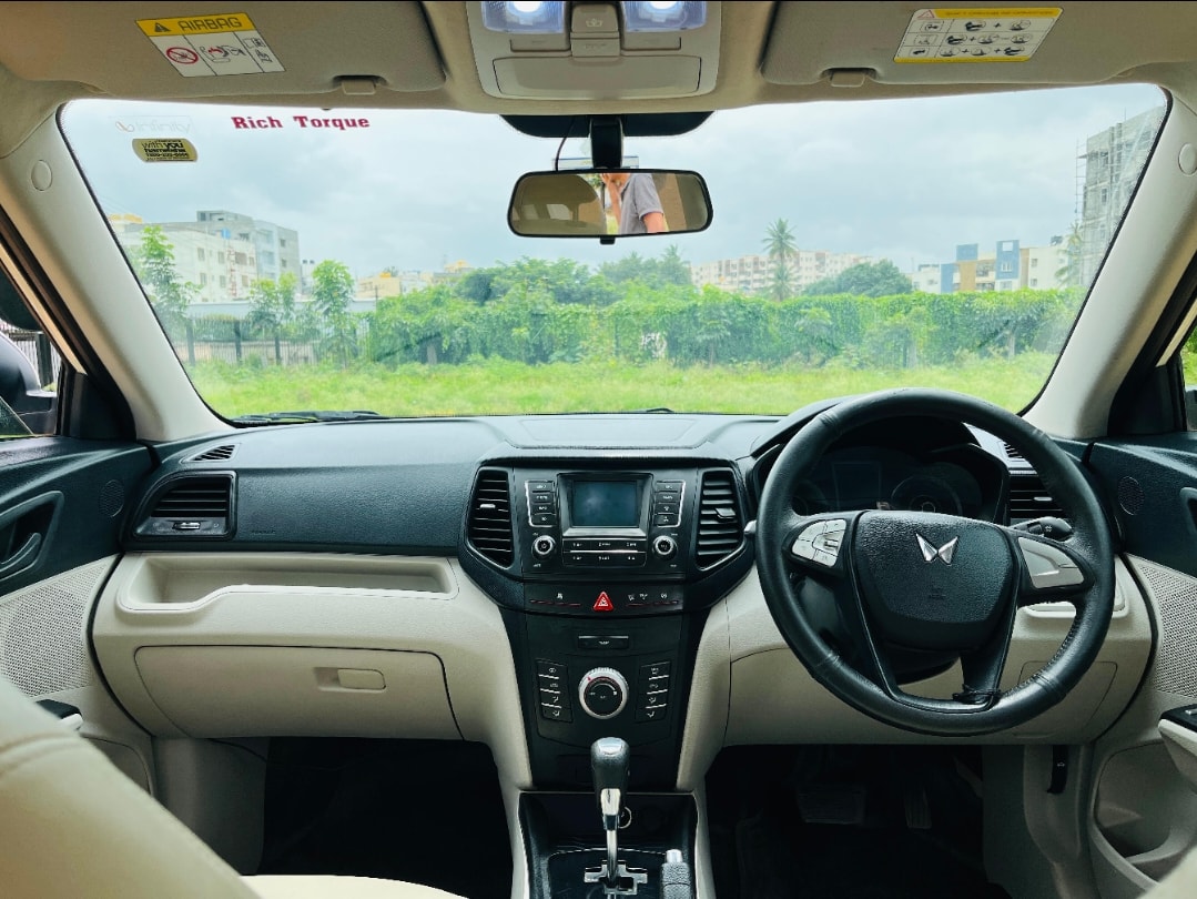 Used 2023 Mahindra XUV300 Used 2023 Mahindra XUV300