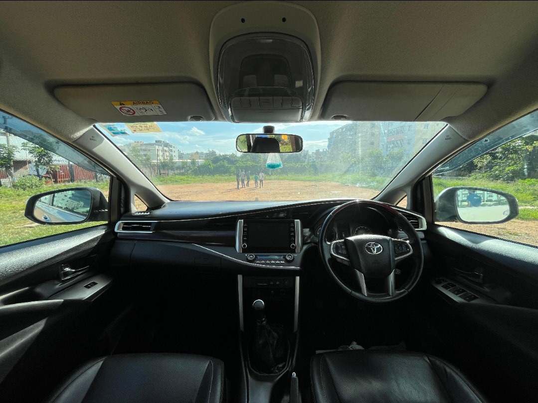 Used 2021 Toyota Innova Crysta Used 2021 Toyota Innova Crysta