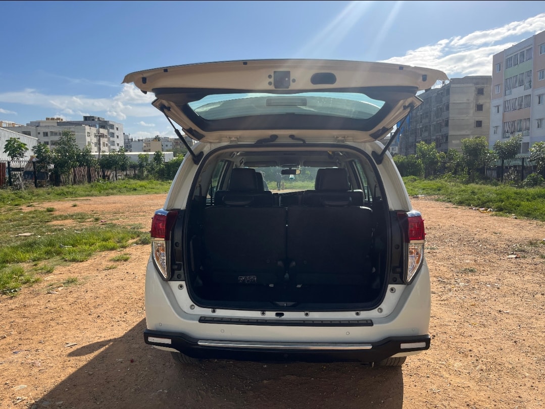 Used 2021 Toyota Innova Crysta Used 2021 Toyota Innova Crysta