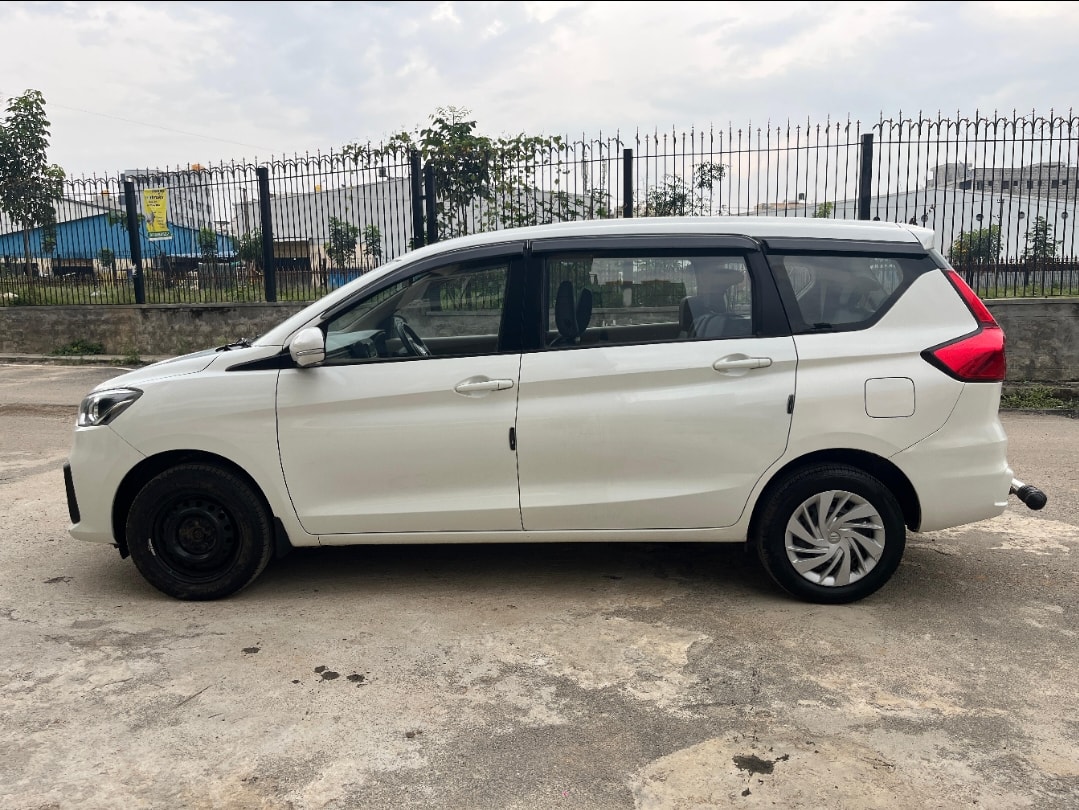 Ertiga image 2 Ertiga image 2