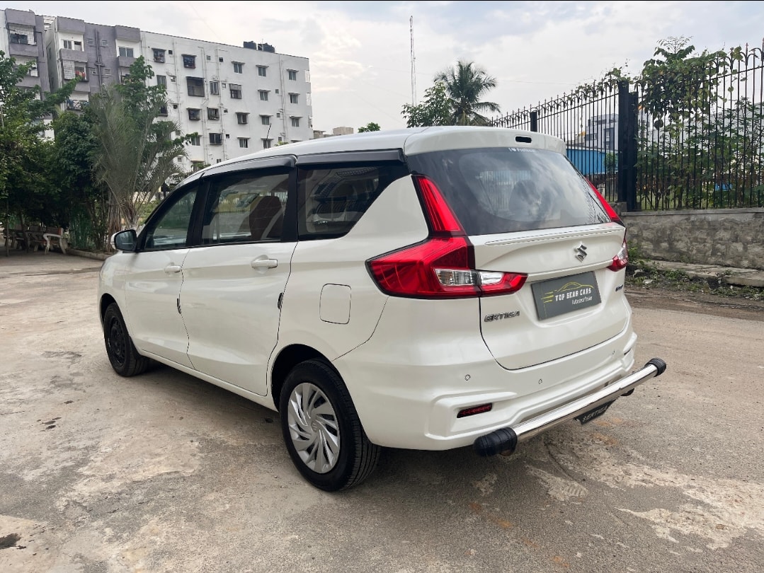 Ertiga image 3 Ertiga image 3